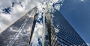 Apple lidera la clasificación de las multinacionales más importantes del mundo.